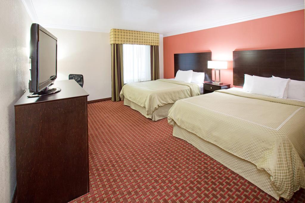 Americinn By Wyndham Johnston Des Moines Urbandale Room photo